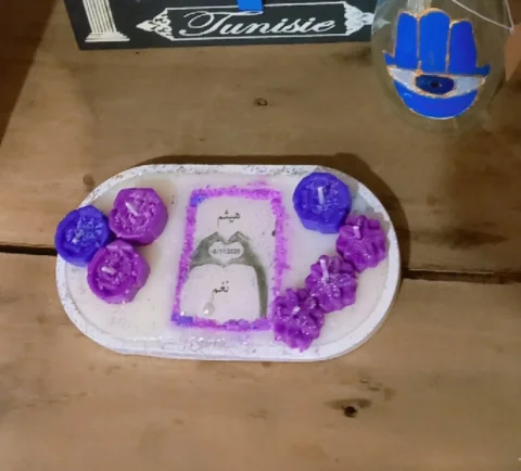 Gypsum dish with candles 3