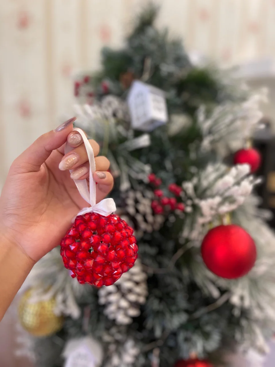 Christmas Beaded Set – Ornament, Star, Bell & Santa Hat